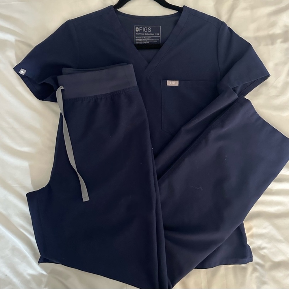 Navy Blue Figs Scrub Set